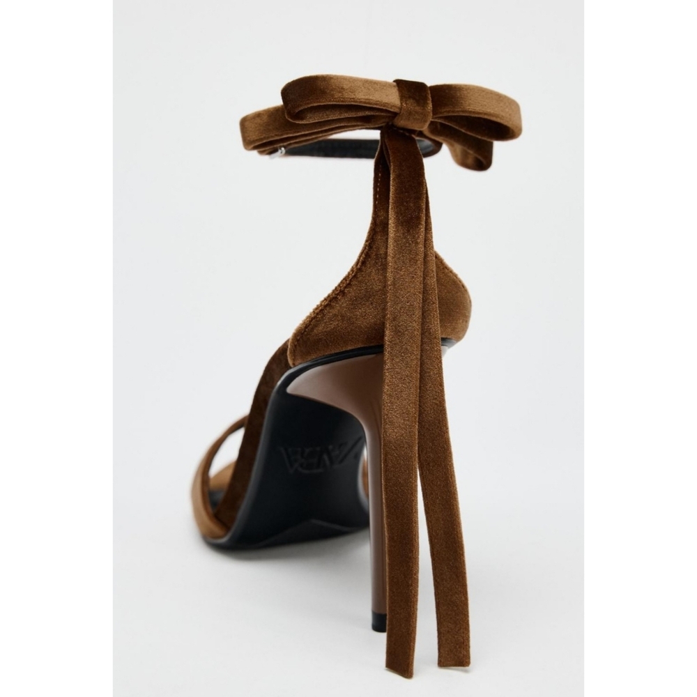 Zara Bow Velvet Effect Heeled Sandals size 8 & 9 - Picture 6 of 7